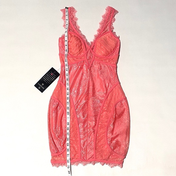 NWT BEBE Y2K CORAL PINK LACE OVERLAY DEEP V CORSET SEXY BODYCON MINI DRESS SzXS - Picture 11 of 12
